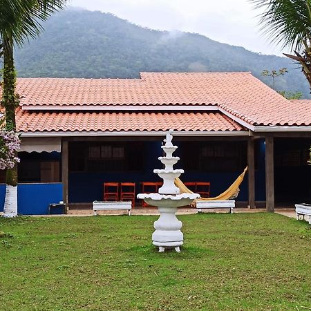 Linda Casa com Jardim, muito próxima da Praia!!! Ubatuba Exterior foto