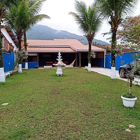 Linda Casa com Jardim, muito próxima da Praia!!! Ubatuba Exterior foto