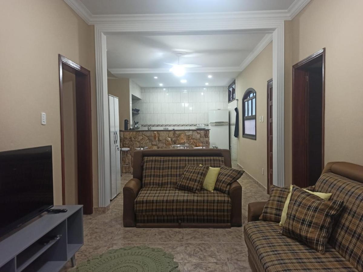 Linda Casa com Jardim, muito próxima da Praia!!! Ubatuba Exterior foto