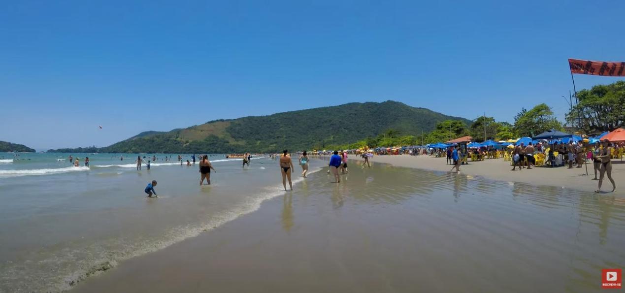 Linda Casa com Jardim, muito próxima da Praia!!! Ubatuba Exterior foto